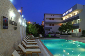 Отель Ege Tulip Cesme  Чесме 
